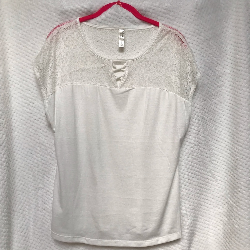 White lace loose top